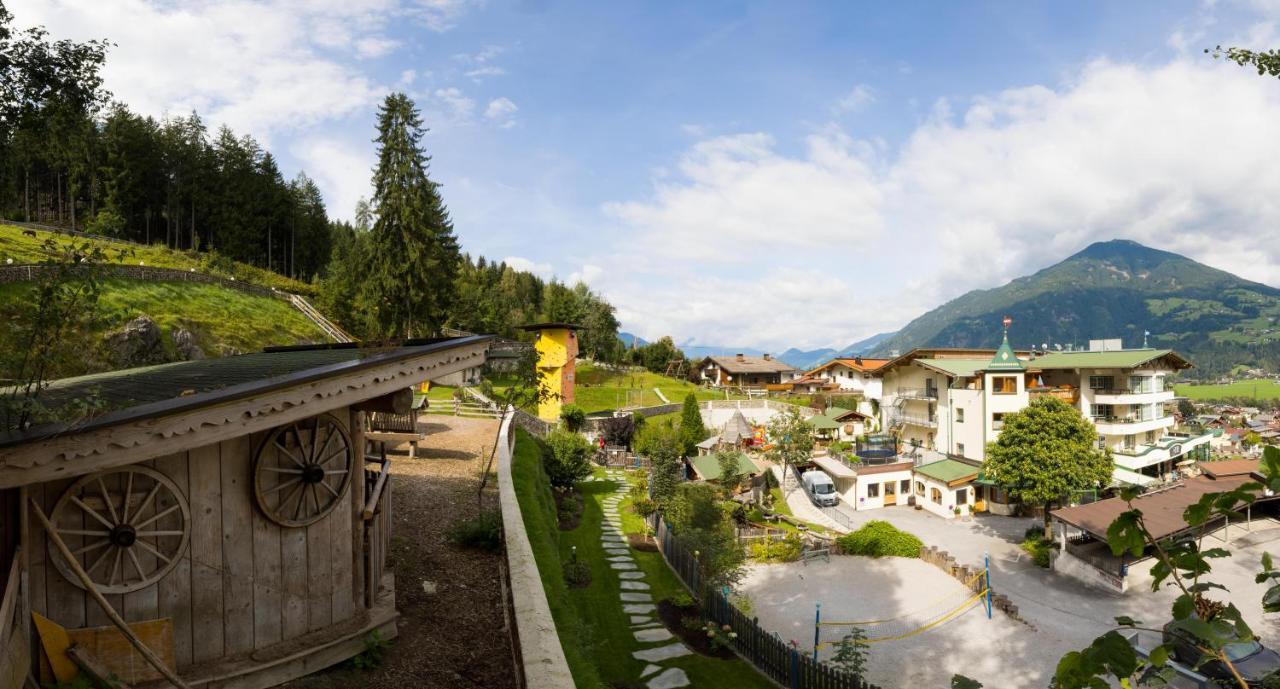 Alpin Family Resort Seetal Kaltenbach Eksteriør billede